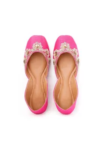 Magenta Embroidered Silk Juttis image 2