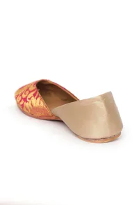 Rose Pink Brocade Juttis image 6