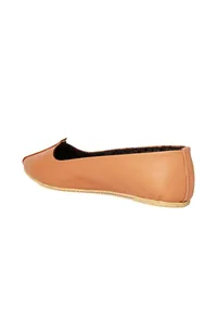 Tan Cruelty-Free Leather Juttis image 5