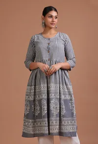 Grey Cotton Printed Dress image 4