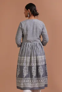 Grey Cotton Printed Dress image 5
