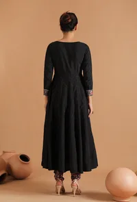 Aarna Solid Kalidar Kurta image 4