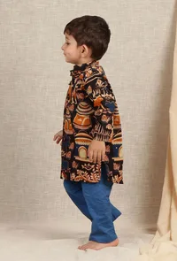 Set Of 2: Milan Black Kalamkari Printed Cotton Kurta & Blue Pyjama image 2