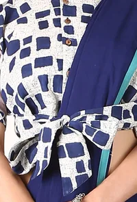 Beige cotton slub and indigo print blouse image 4