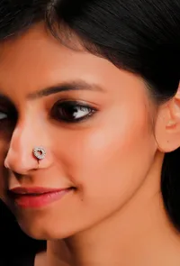 Whirl Brass Intricated Motif nosepin image 1