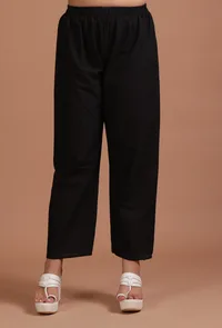 Set Of 2: Black Cotton Printed Kurta & Pant Set image 4