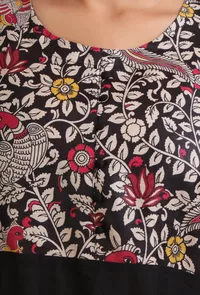 Set Of 2: Black Cotton Printed Kurta & Pant Set image 6