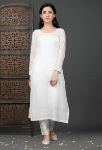 Embroidered White Cotton Chikankari Kurta image 2