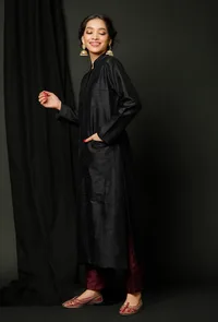 Set of 2 : Black Raw Silk Achkan and Wine Pants image 2
