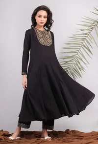 Set of 2: Black Flared Kalidar Kurta Dress with Kantha Straight Pants image 4