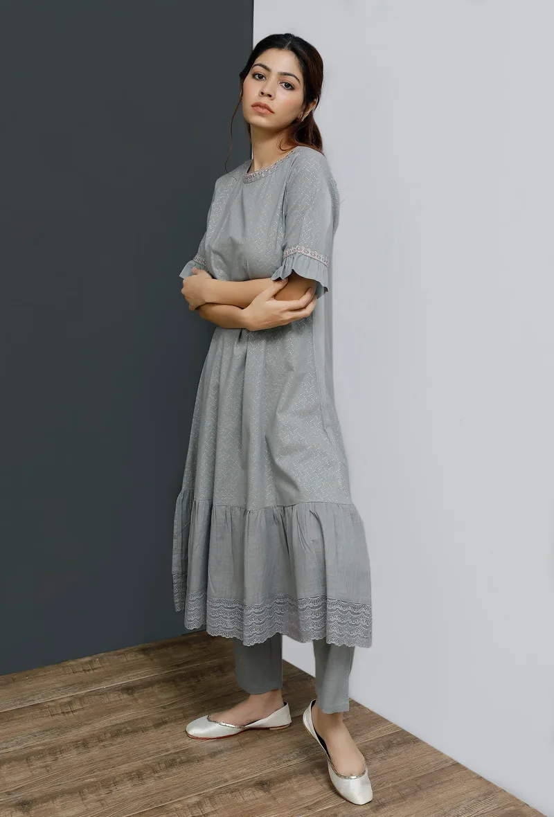 Set of 2: Grey Hand-Block Printed Tiered Kurta Dress With Solid Grey Narrow Pants