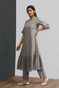 Set of 2: Grey Hand-Block Printed Tiered Kurta Dress With Solid Grey Narrow Pants image 2