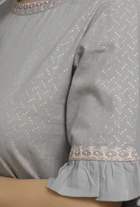 Set of 2: Grey Hand-Block Printed Tiered Kurta Dress With Solid Grey Narrow Pants image 5