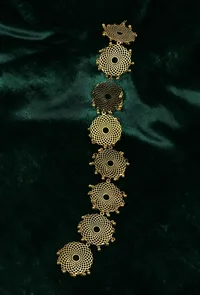 Royal Punjabi Heritage Golden Filigree Bridal Parandi Hair Accessory image 1