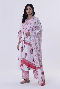 White Cotton Block Printed With Red Motif Dupatta image 2