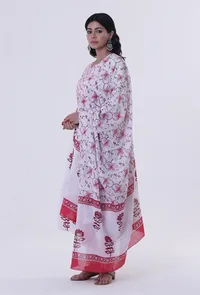 White Cotton Block Printed With Red Motif Dupatta image 3