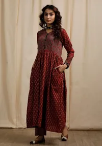 Set of 2: Red Ajrakh Print Flaredand Gathered Kurta with Pockets and red Ajrakh Print Straight Pants image 2