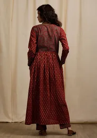 Set of 2: Red Ajrakh Print Flaredand Gathered Kurta with Pockets and red Ajrakh Print Straight Pants image 4