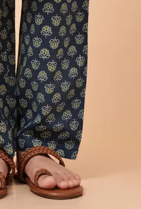 Set Of 2: Indigo Ajrakh Print Cotton Short Kurta & Pant image 6