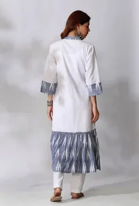 White And Blue Ikkat Gathered Front Open Overlay image 4