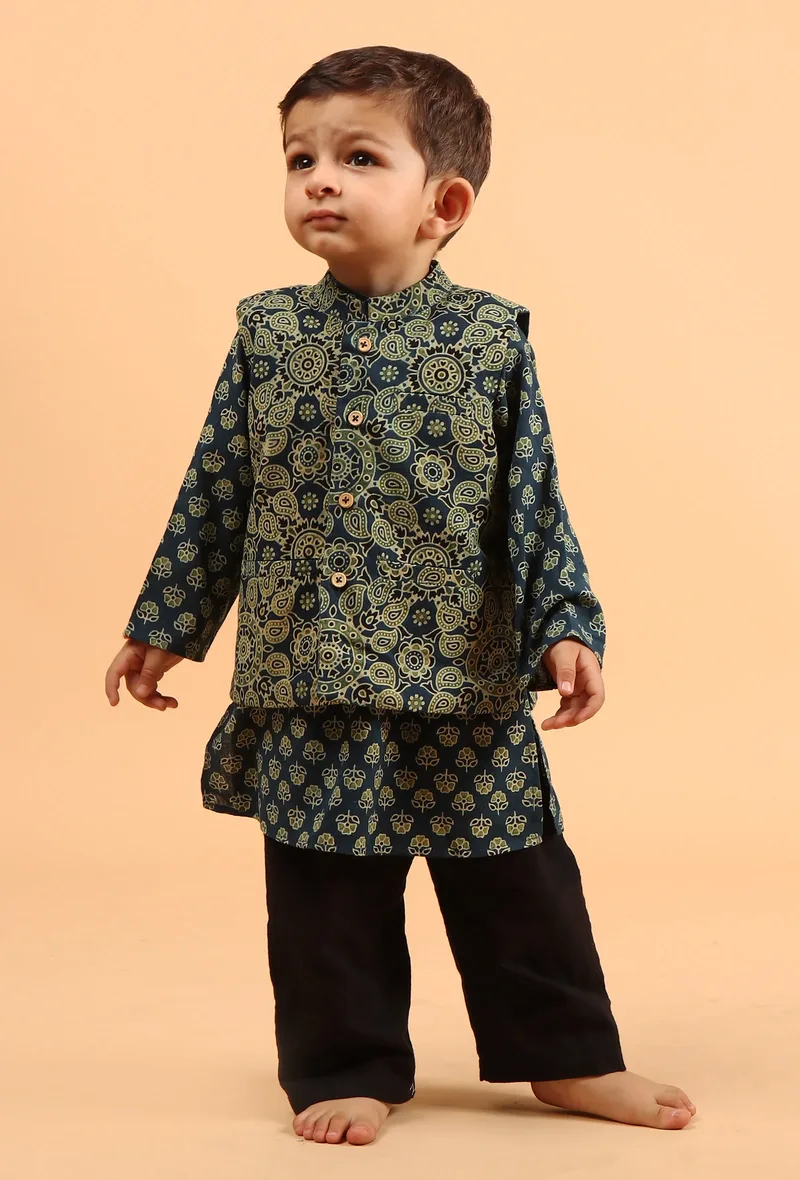 Set of 3: Shray Indigo Cotton Kurta, Black Pyjama & Indigo Ajrakh Print Jacket