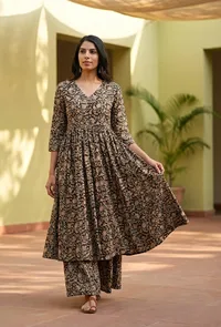 Black And Beige Kalamkari Cotton Kurta (without Palazzo) image 1