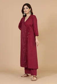 Set of 2: Maroon Hand Block Angrakha Kurta with Tassel Tie & Solid Cotton Pants image 2