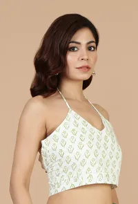 Icy Blue Handwoven Kota Doriya Saree with Floral Motifs & Striped Border and Unstitched Blouse image 6