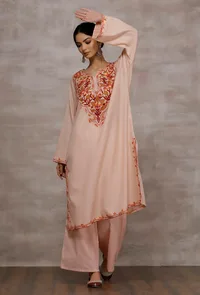 Gulnaar Pink Woollen Phiran image 3