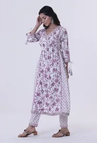 Dusty Lavender Motif White Cotton Kurta image 4