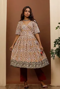 White Flared Kalamkari Cotton Kurta image 1