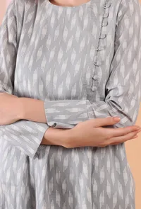 Set Of 2: Cadet Grey Cotton Woven Kalidar Dress With Narrow Pants image 5