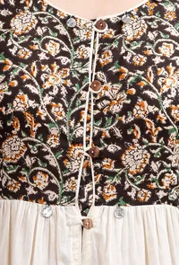 Set of 2: Off white Block printed kurta and plain black pallazos image 5