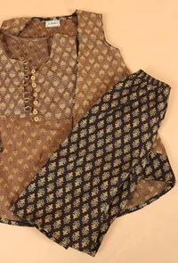 Set Of 3: Nami Khaki Ajrakh Print Cotton Top, Black Flared Pant & Cape image 4