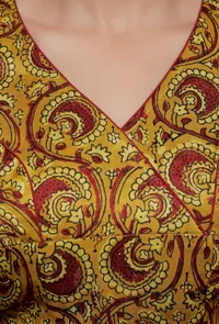 Yellow Printed Mashru Sleevless Blouse image 6