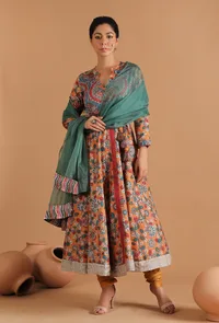 Set Of 3: Saarang Allover Kalamkari Angrakha Kurta With Chooridar & Organza Dupatta image 1