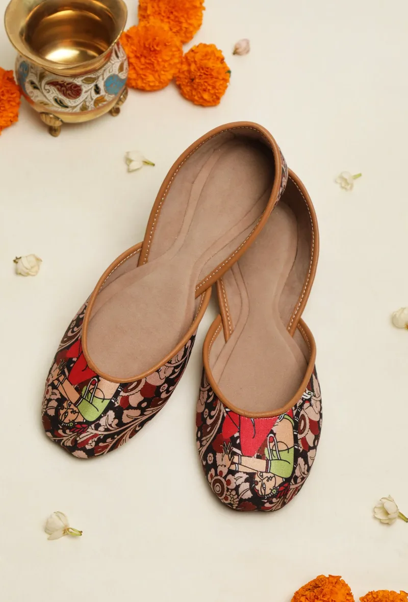 Black Kalamkari Silk Jutti