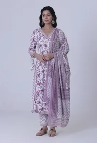 Dusty Lavender Motif White Cotton Dupatta image 2