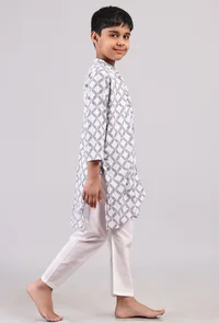 Set of 2: White and Blue Hand Block Print Kurta Pyjama Set image 3