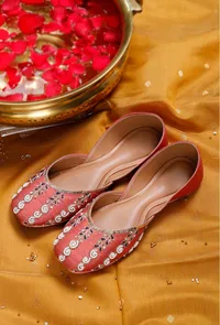 Rust Kali Embroidered Silk Juttis image 1