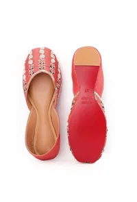 Rust Kali Embroidered Silk Juttis image 3
