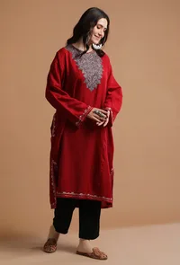 Red Kashmiri Sozni Embroidery Phiran-Free Size image 2